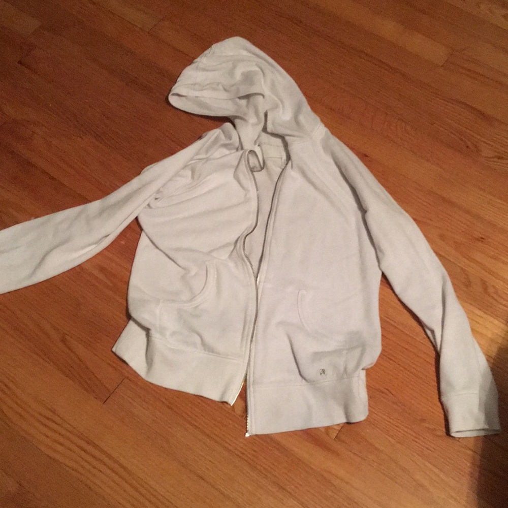 VS white zip up hoodie